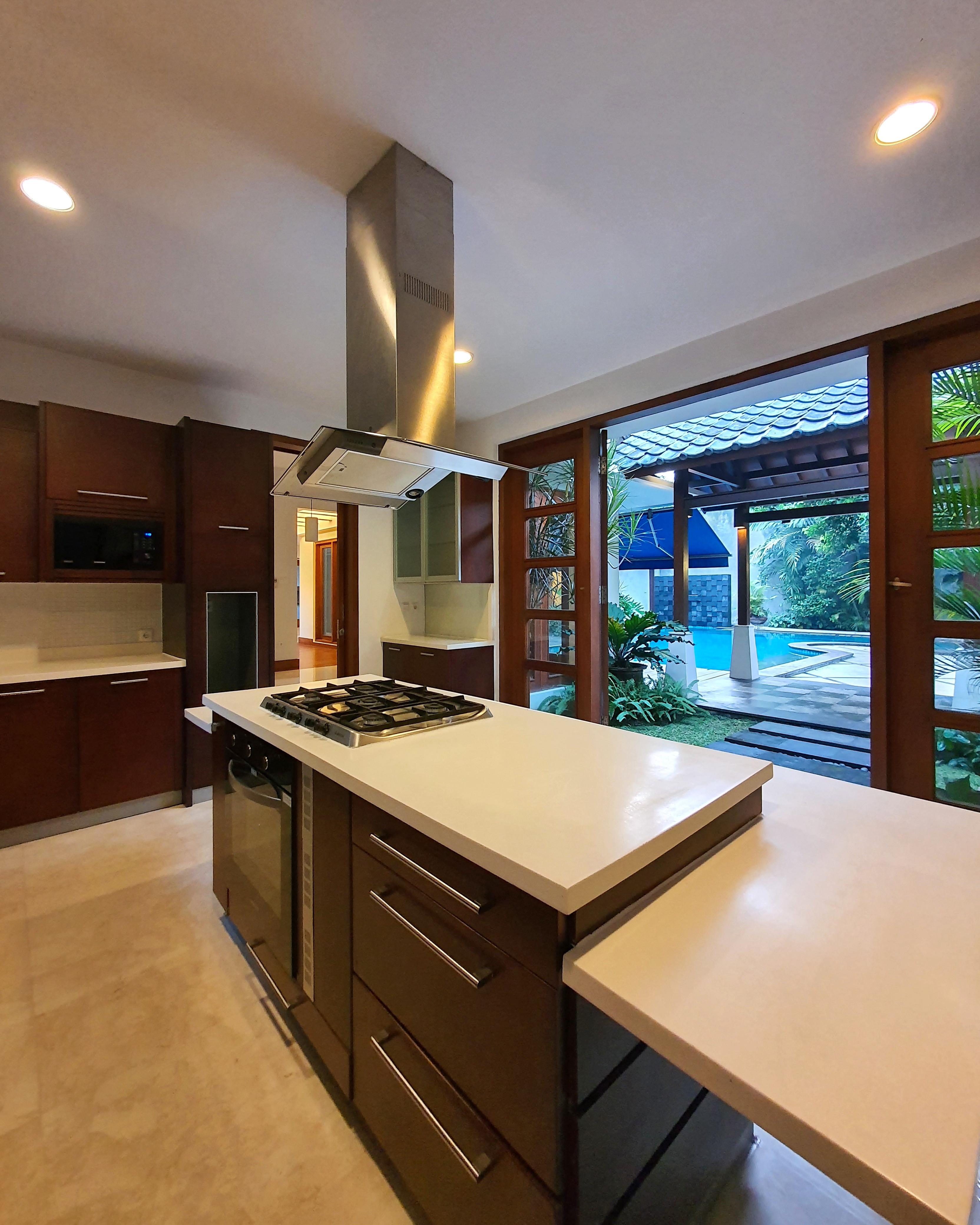 FOR SALE – TROPICAL LUXURY HOME 📍 Cilandak, South Jakarta  “Tropical Elegance Hidden in the Heart of South Jakarta”