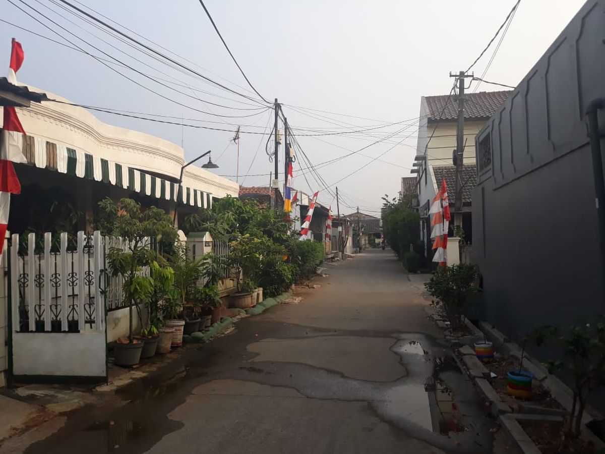 Dijual Cepat dan Murah, Rumah Luas di Komplek Pelni, Cisalak, Depok P0946