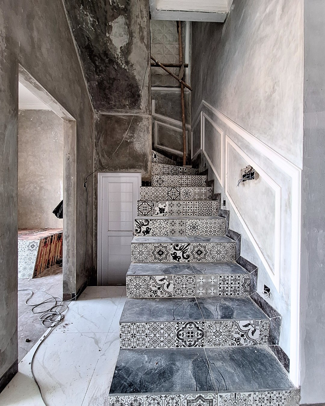 RUMAH CLASSIC ARTISTIC DEPOK