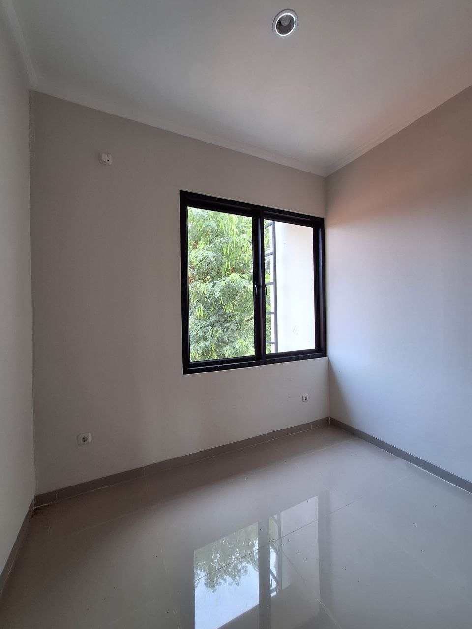 Rumah 2 Lantai Siap Huni di Pamulang cukup 10 juta langsung akad