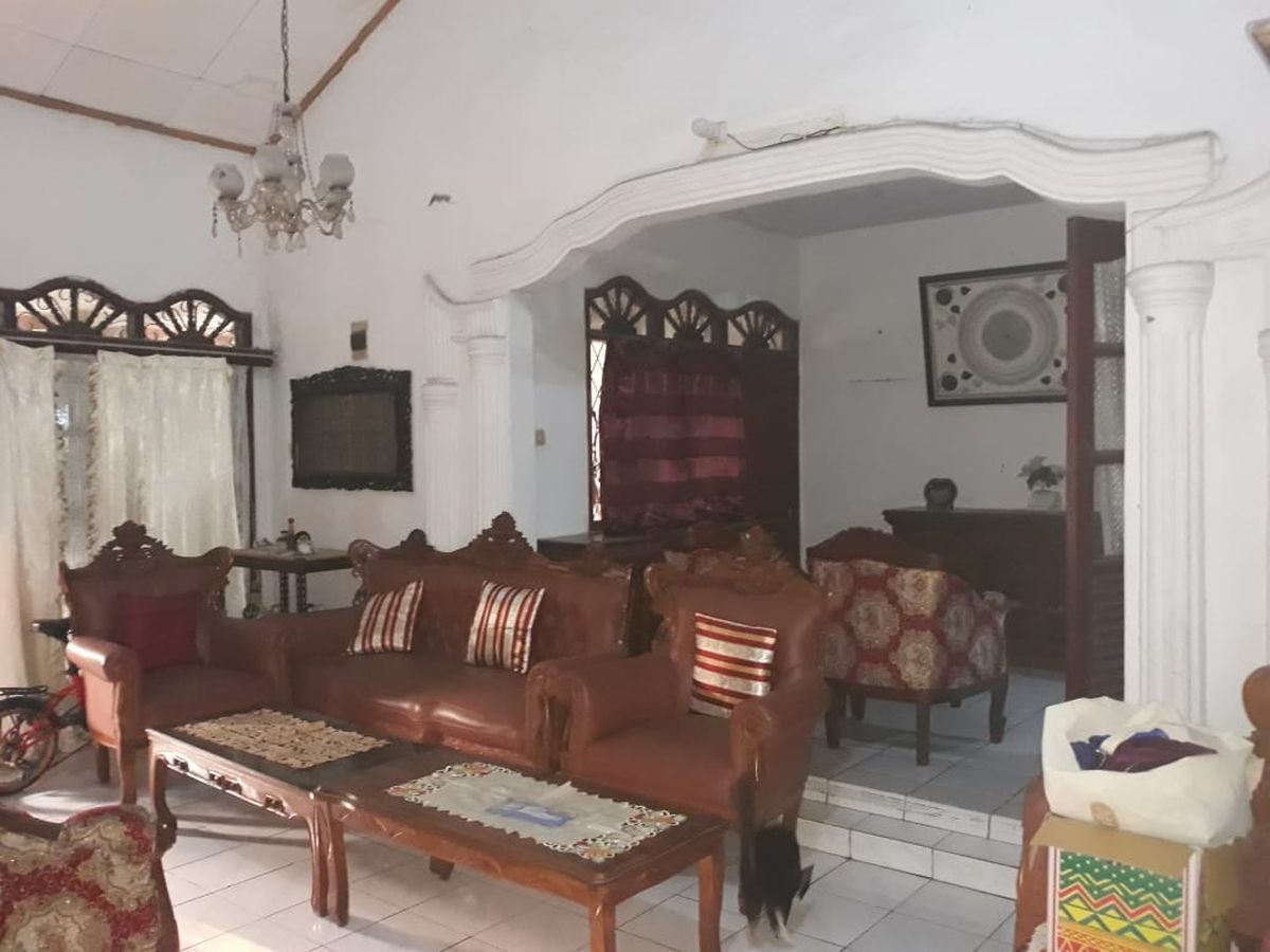 Dijual Cepat dan Murah, Rumah Luas di Komplek Pelni, Cisalak, Depok P0946