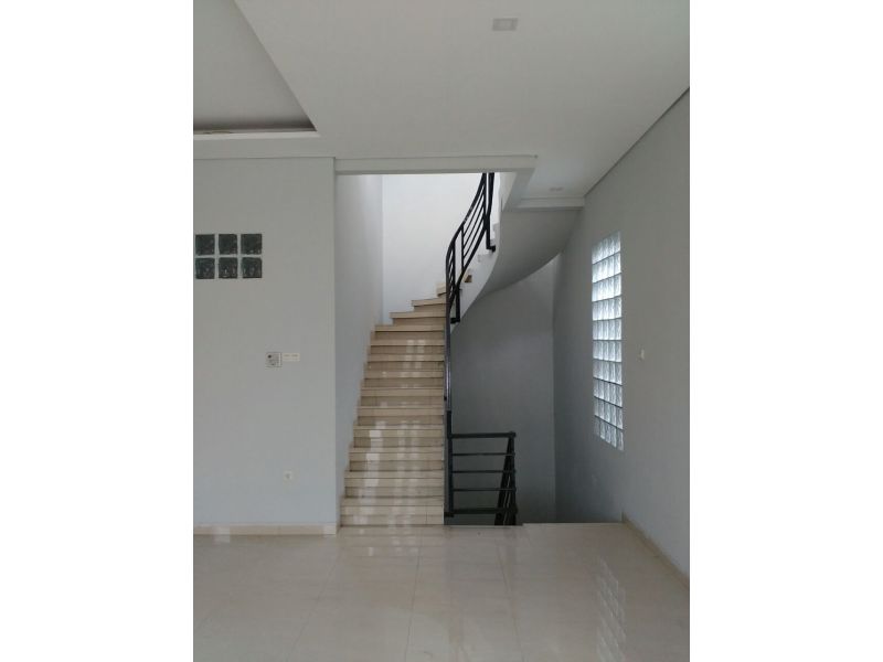 Jual Cepat Rumah 2 Lantai di Petojo Selatan, Jakarta Pusat P0786