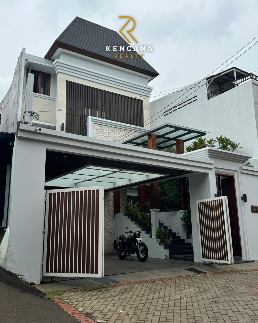 For Sale !! Rumah Tropical Bali Vibes di Cilandak TB Simatupang Jantung Jakarta Selatan