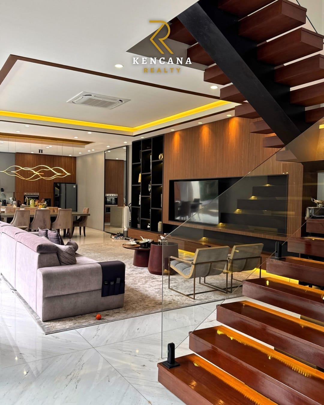 For Sale !! Rumah Tropical Bali Vibes di Cilandak TB Simatupang Jantung Jakarta Selatan