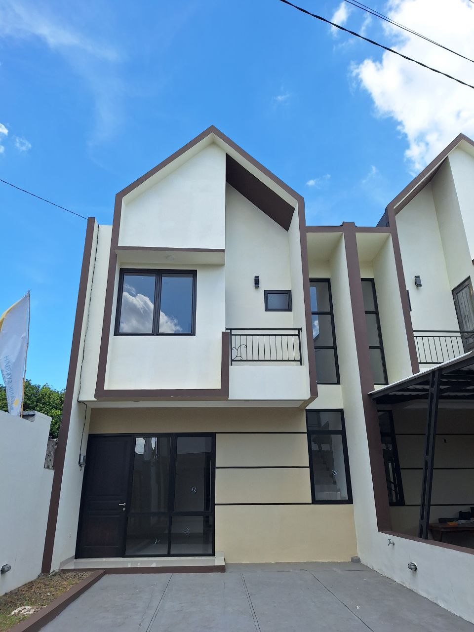 Rumah 2 Lantai Siap Huni di Pamulang cukup 10 juta langsung akad