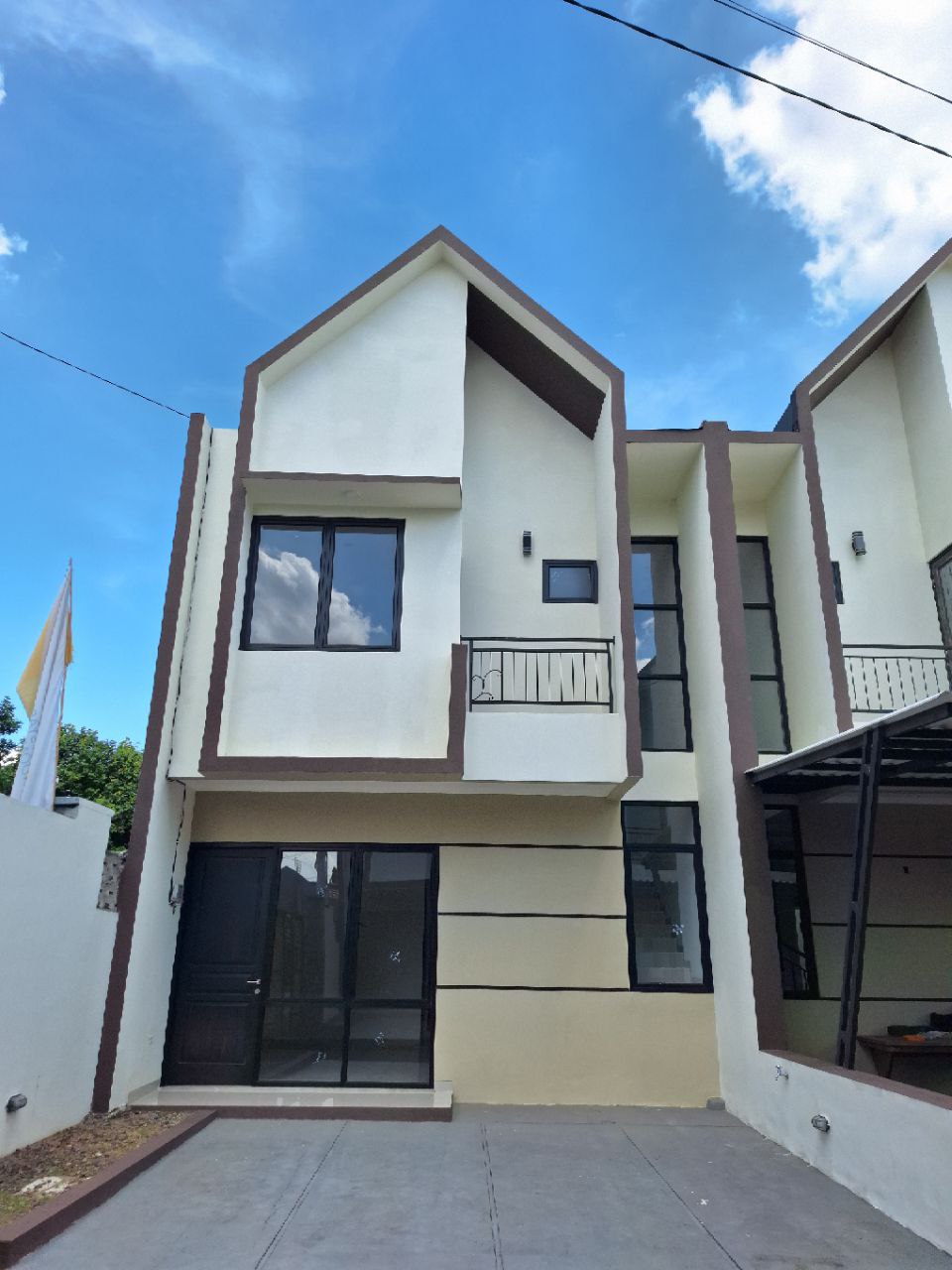 Rumah 2 Lantai Siap Huni di Pamulang cukup 10 juta langsung akad