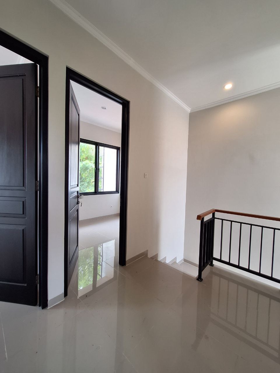 Rumah 2 Lantai Siap Huni di Pamulang cukup 10 juta langsung akad